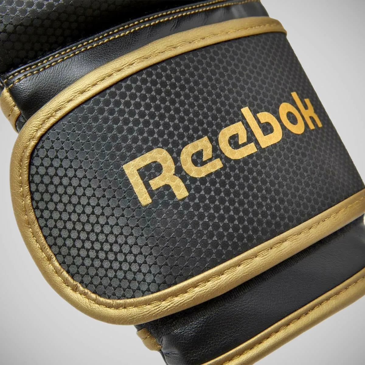 Reebok 4ft Punch Bag and Boxing Gloves Black/Gold